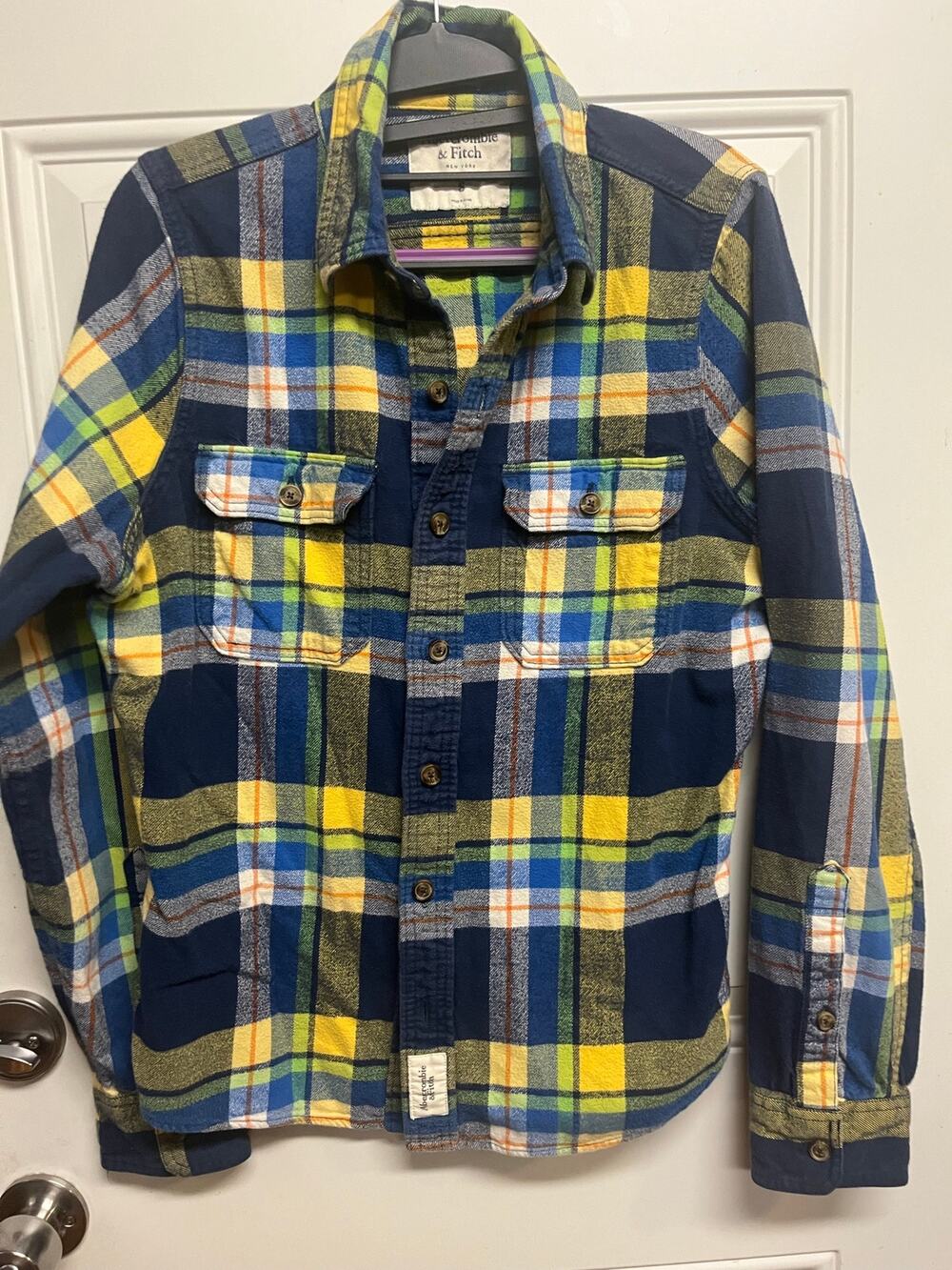 Abercrombie & Fitch men’s muscle flannel shirt size small